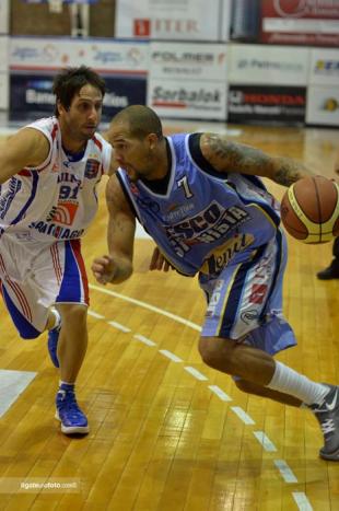 Se lesion� Josh Pittman