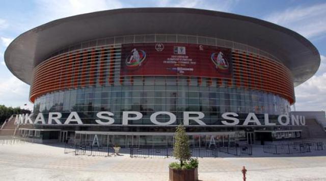 Se levanta el tel�n