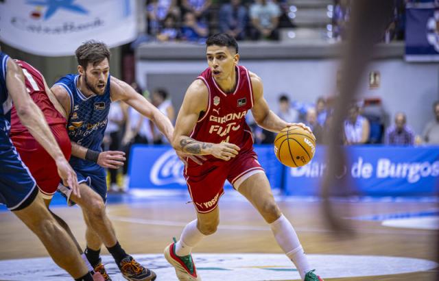 Burgos se qued� con el duelo inicial entre argentinos