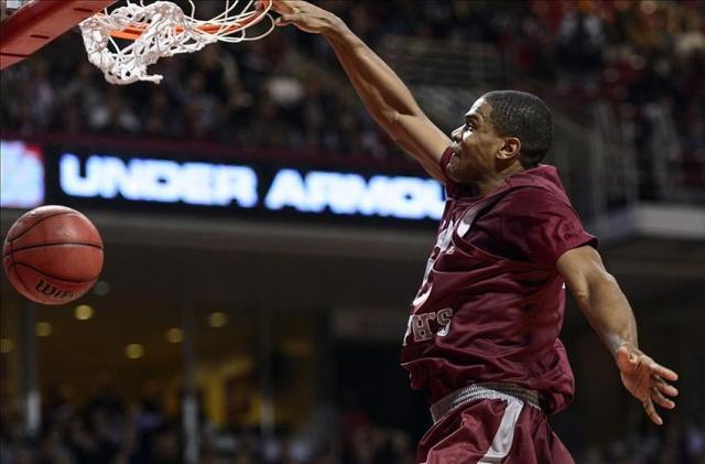 Los 76ers contratan al saltar�n Ronald Roberts Jr