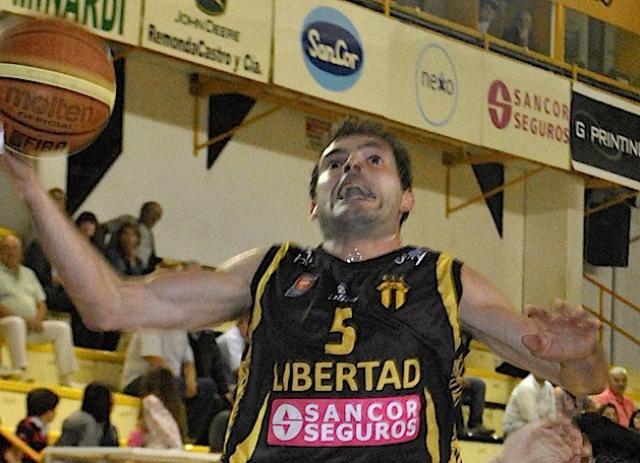 Libertad le propin� una paliza al colista Lan�s